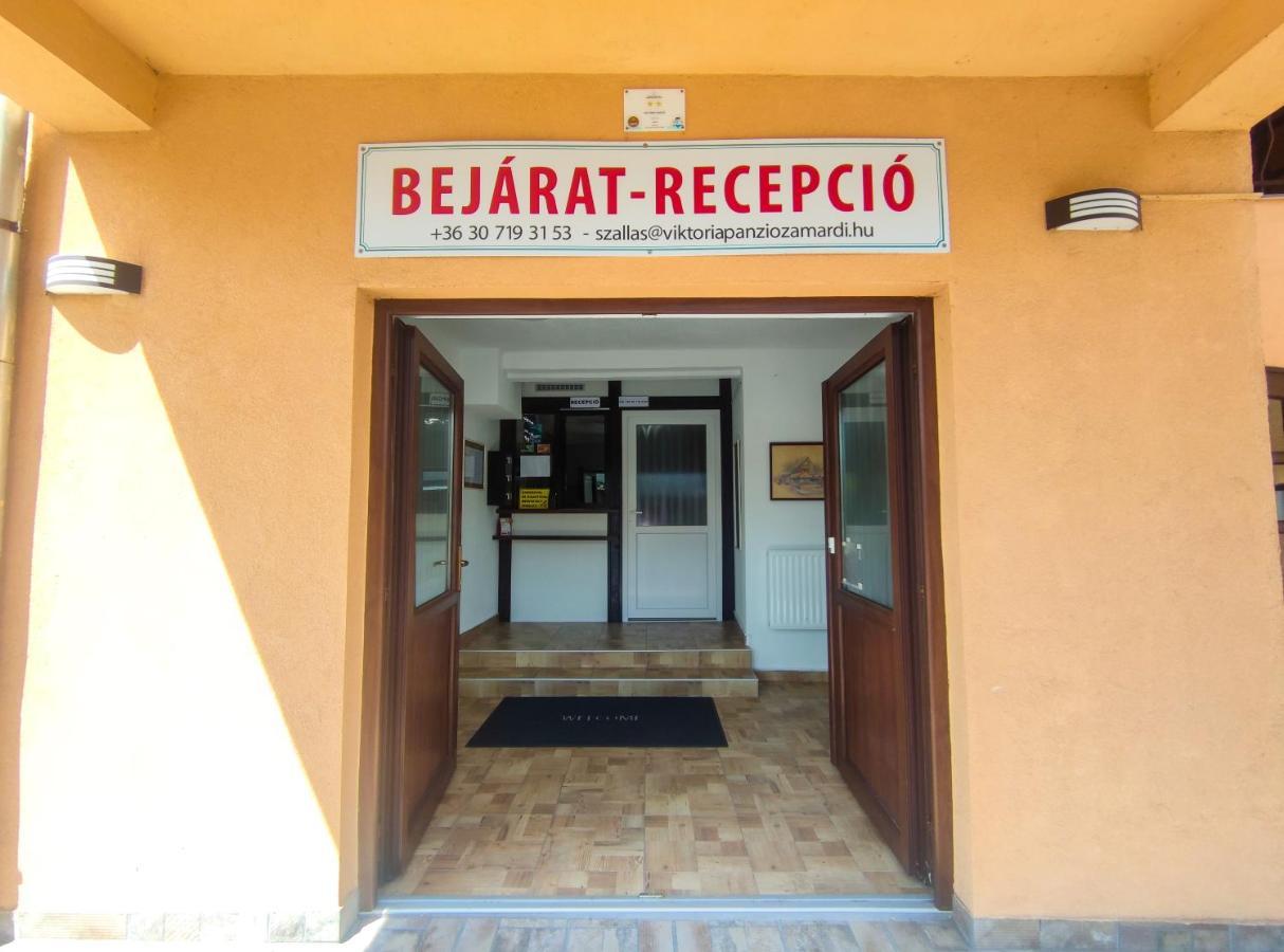 Viktoria Panzio Zamardi Hotel Buitenkant foto